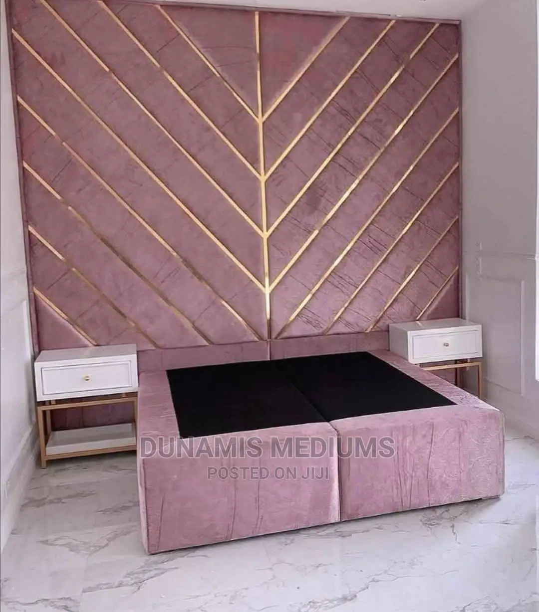 Dee's Luxury Bedframe With Drawers