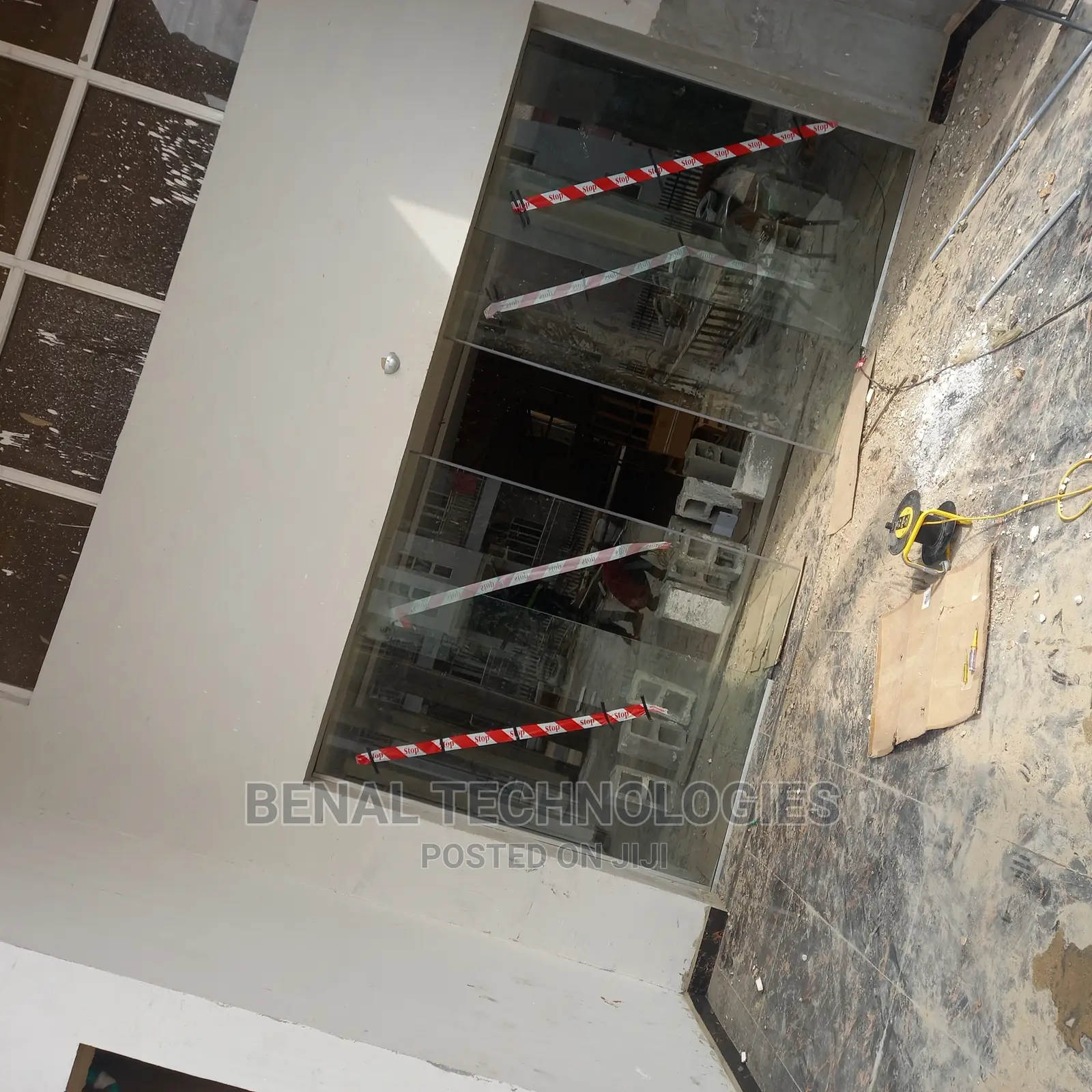 Authentic Glass Auto Door in Oron