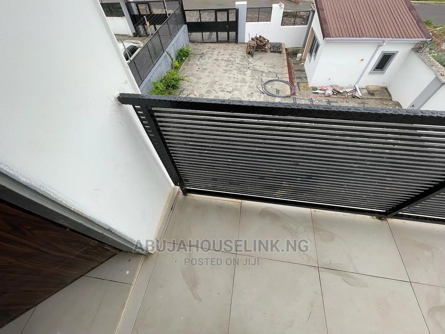 5bdrm Duplex in Guzape Abuja for sale