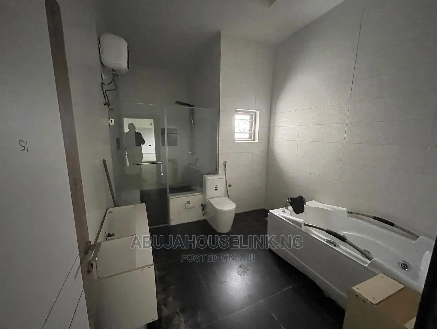 5bdrm Duplex in Guzape Abuja for sale