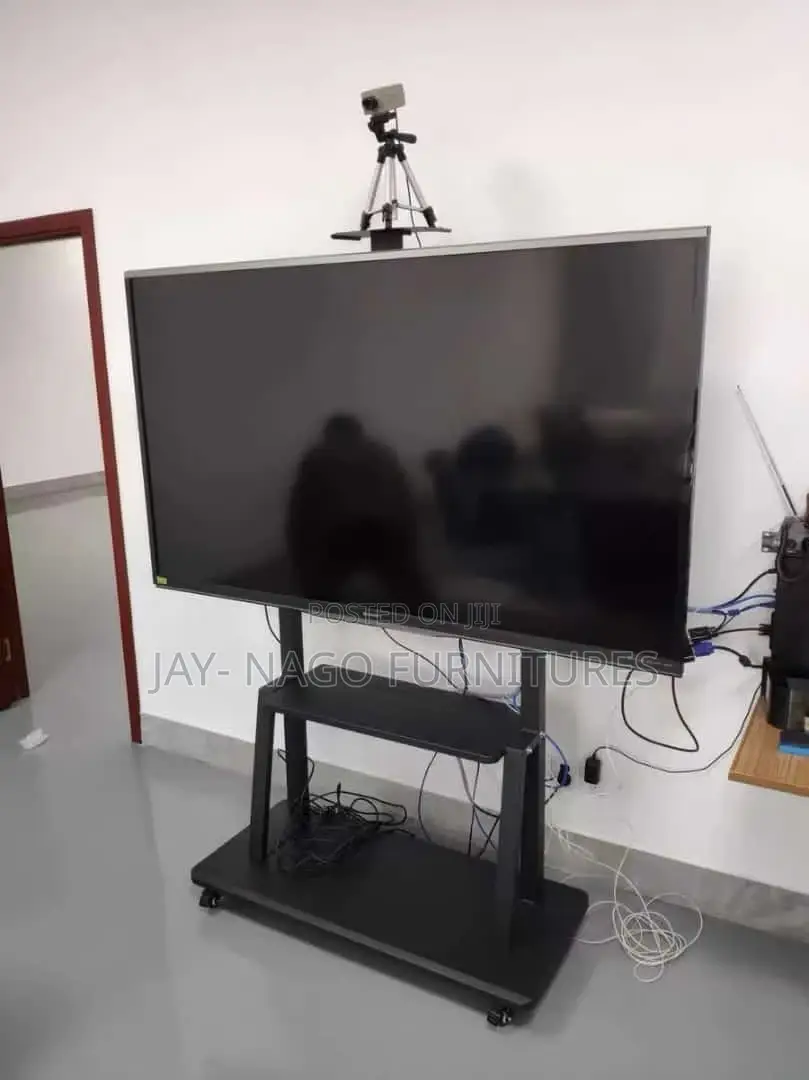 High Quality Tv Hanger From 32" to 75"