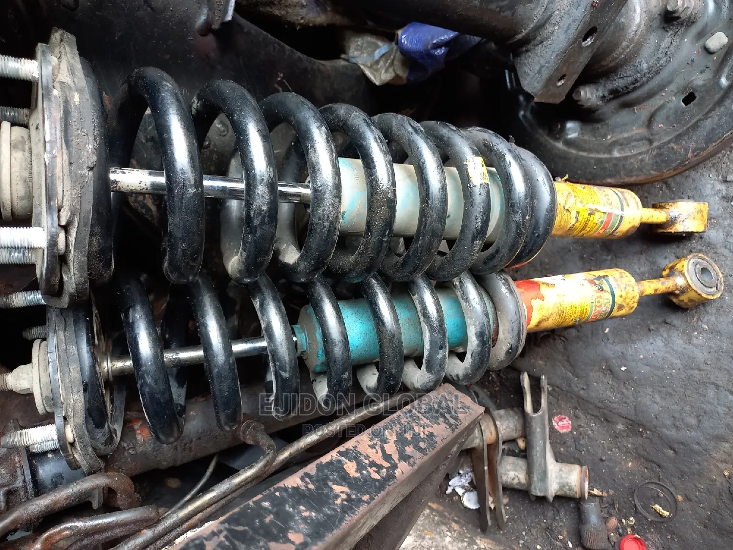 Front Shock Toyota Tundra 2018 2019