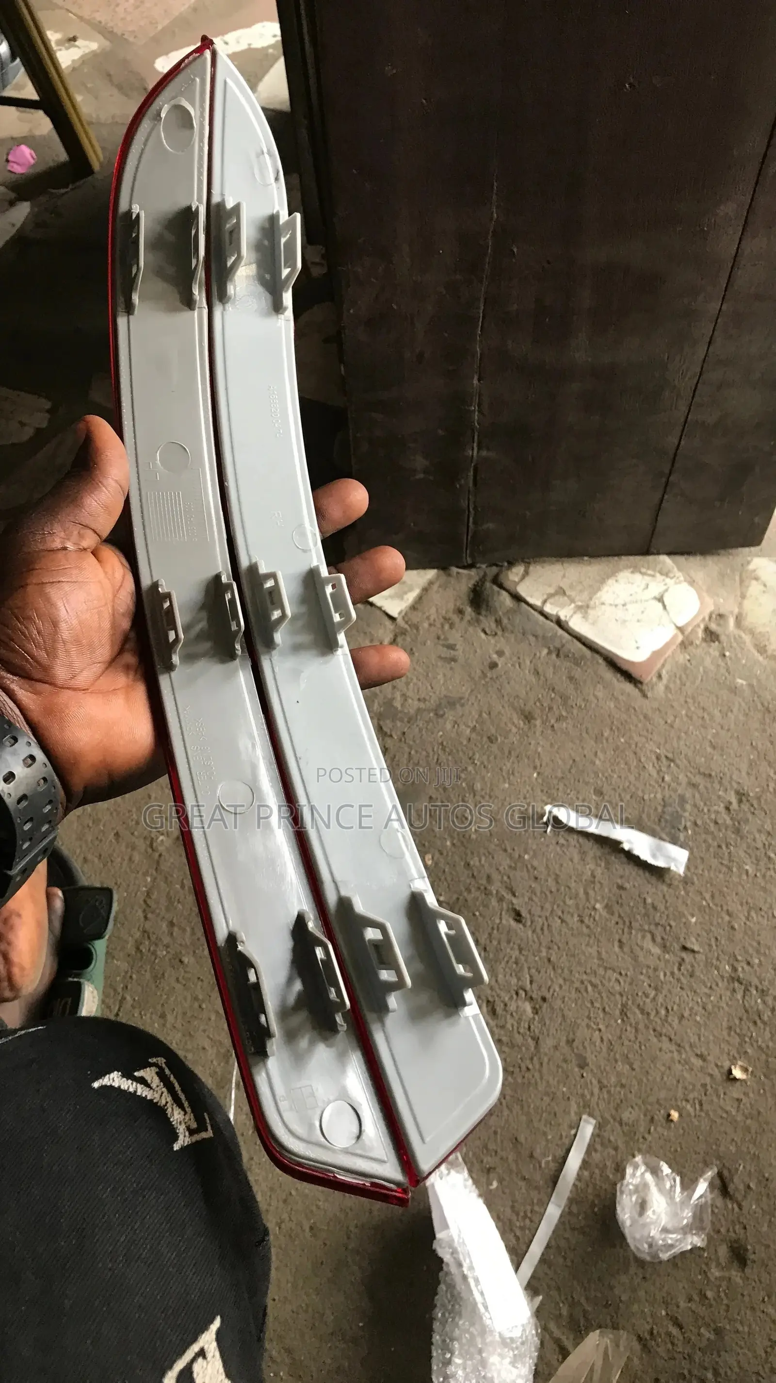 Bumper Reflector GL 166
