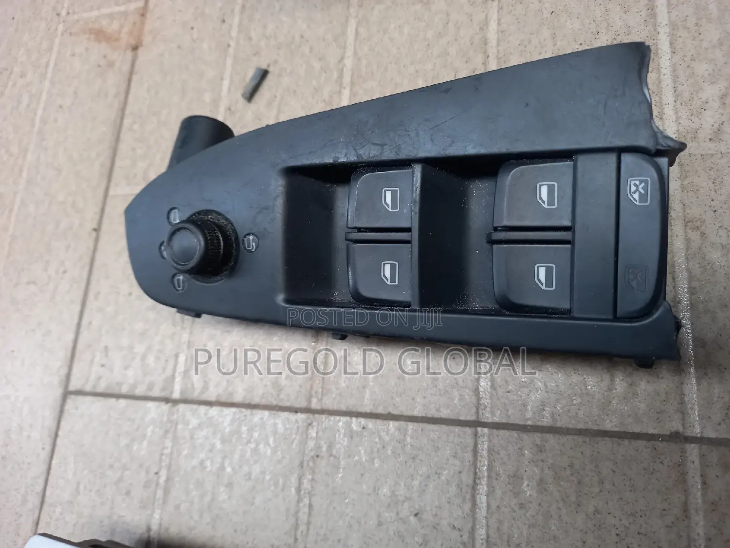Audi A4 Glass Control Button