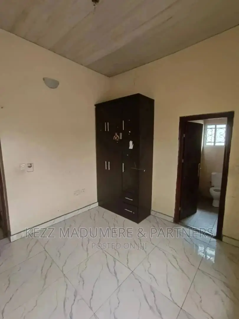 2bdrm Block of Flats in Eneka Road, Rukpokwu for rent