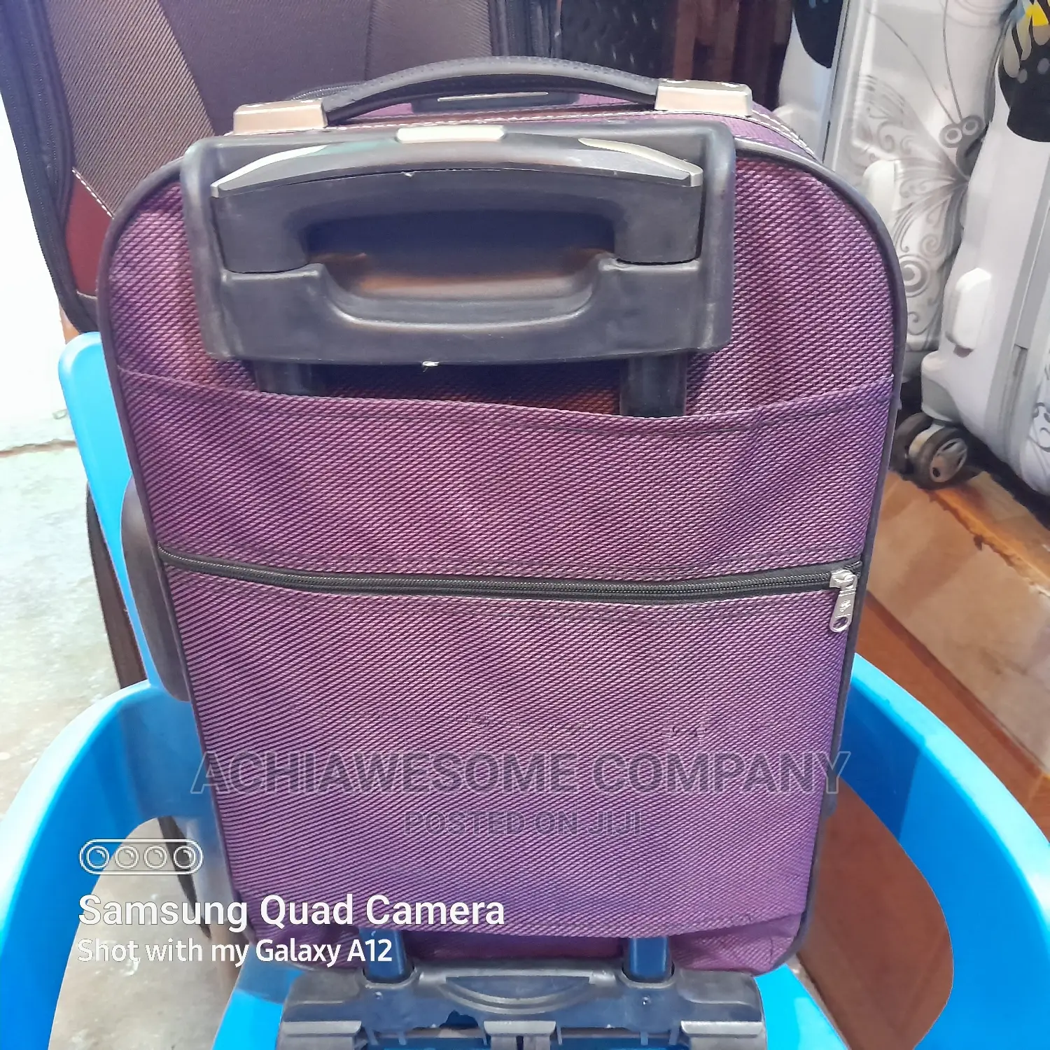 Small Fashionable Travelling Bag