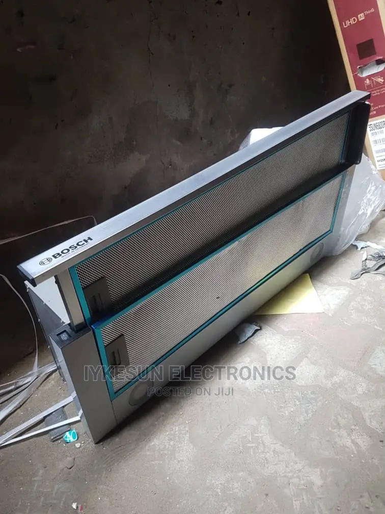 New Bosch Inbuilt Heat Extractor 90*60cm Charcoal Filter