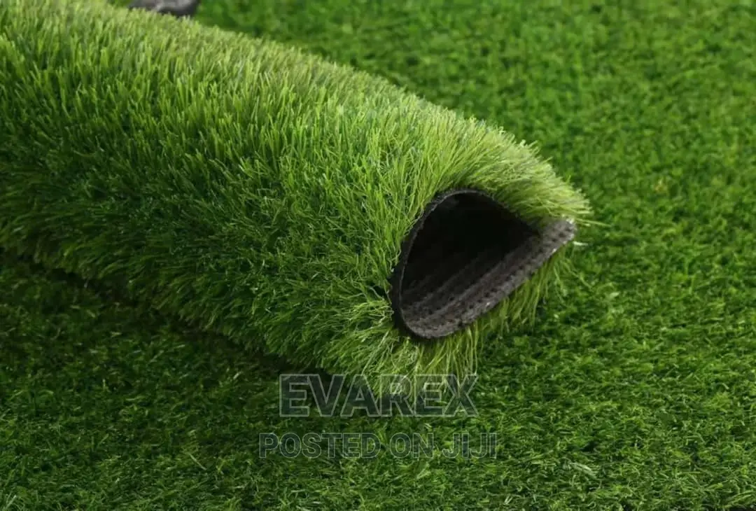 Outdoor 25mm Floor Artificial Green Grass Rug.