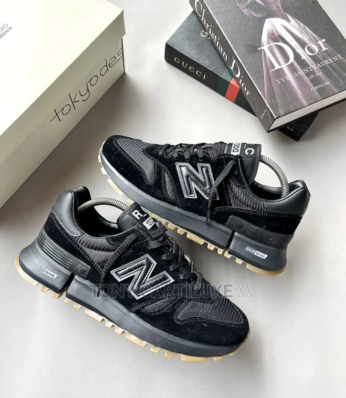 New Balance RC 1300 ’Black/Gum’*