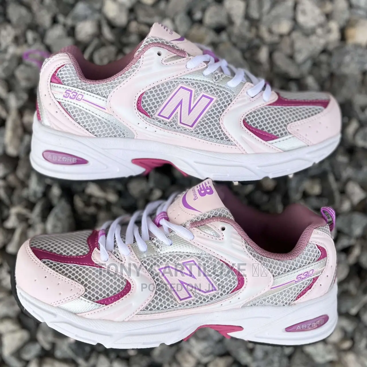 *New Balance 530