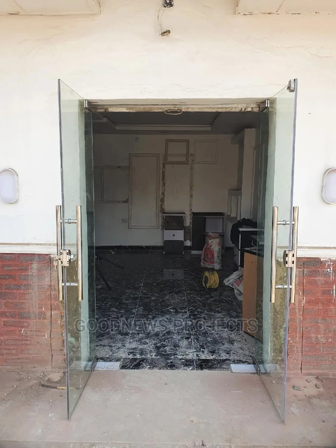 Frameless Salon Entrance Glass Door