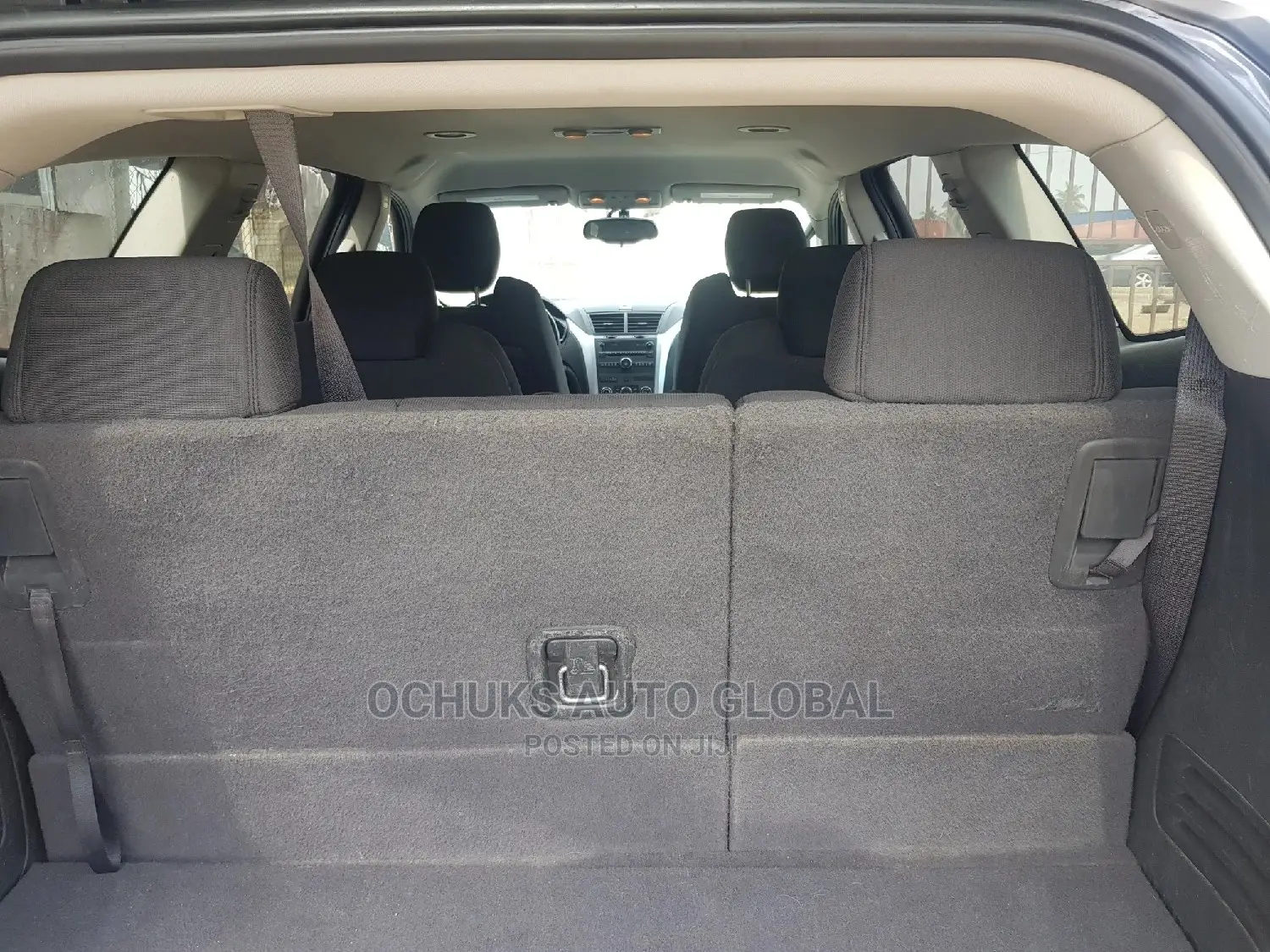 Chevrolet Traverse 2010 Gray