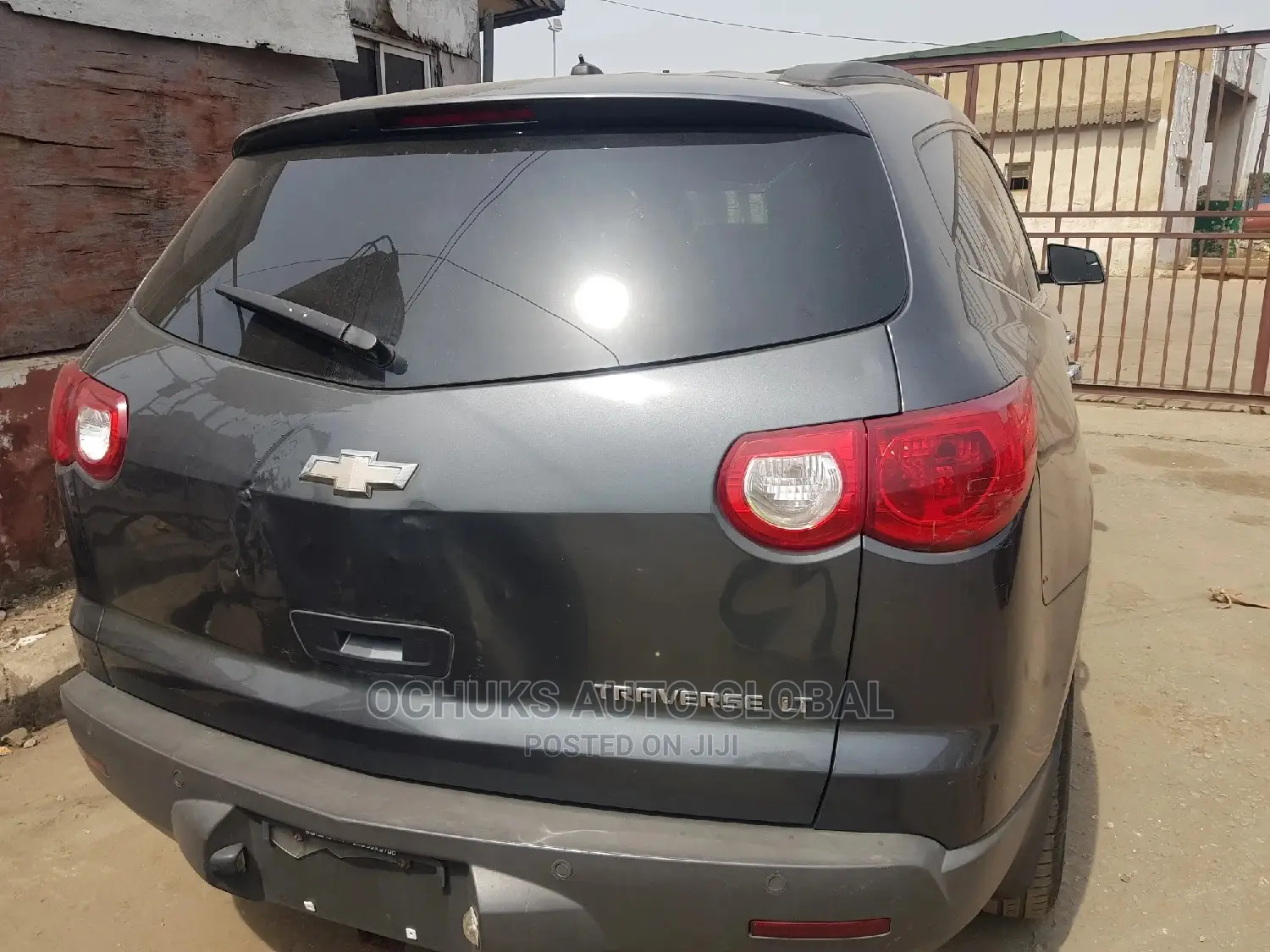 Chevrolet Traverse 2010 Gray