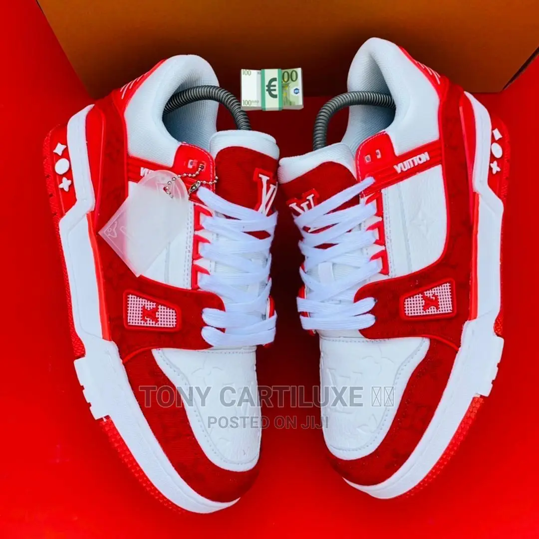Louis Vuitton Trainer Sneaker*