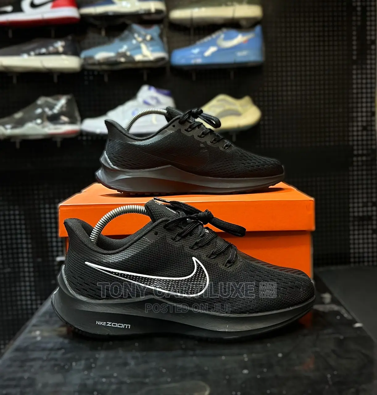*Nike Zoom Pegasus V6 Turbo (Triple Black)*