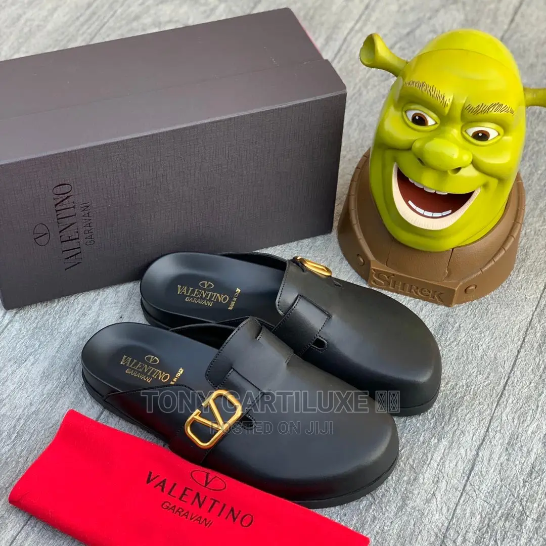 Valentino Garavani Vlogo Signature Half Shoe