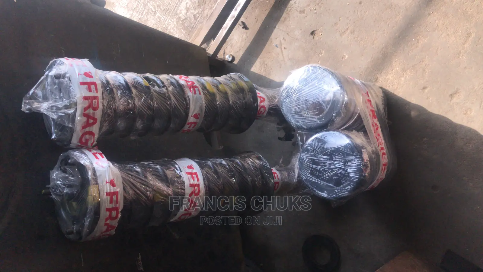 Set of Manual Shocks for Range Rover Voque or Samama 2006