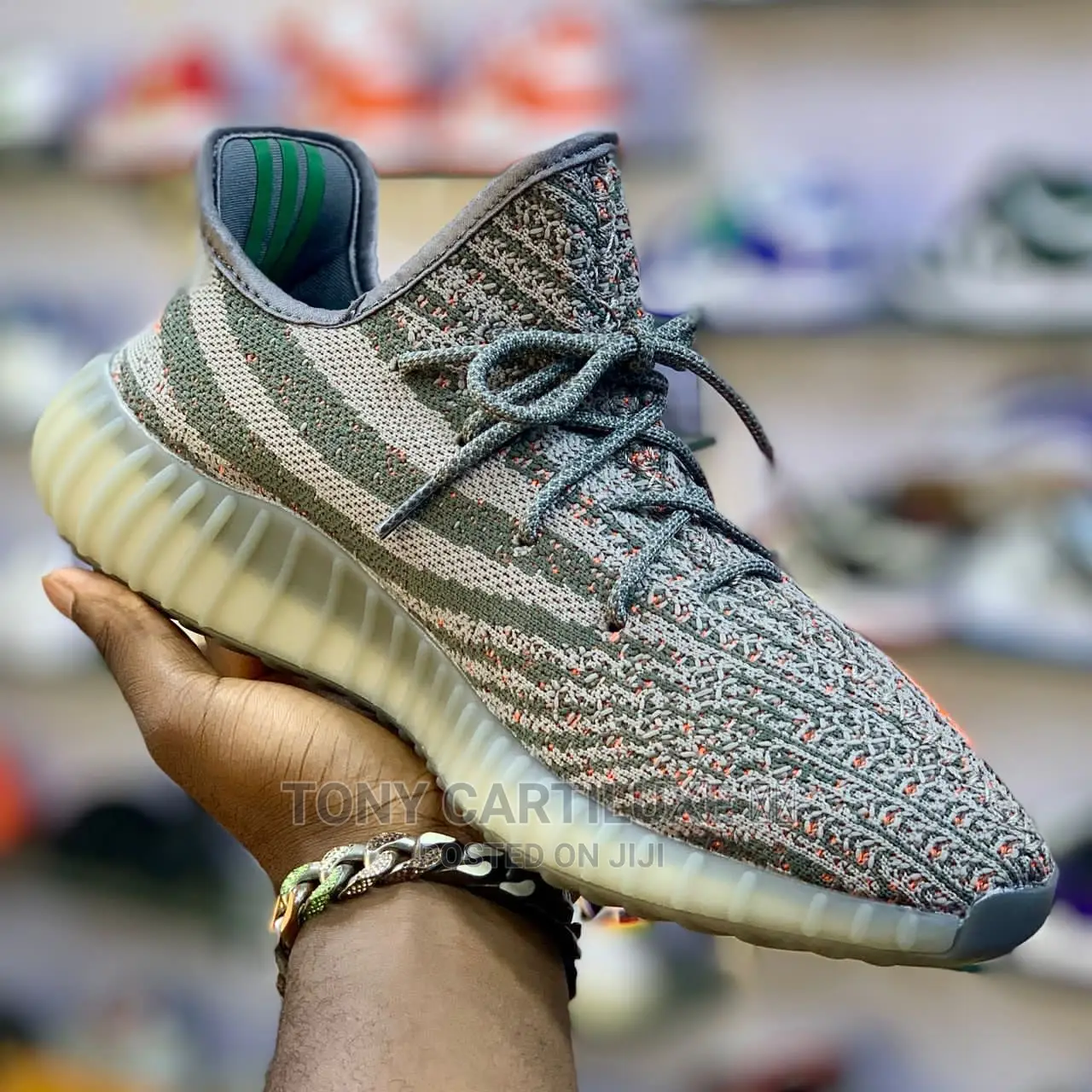 *Yeezy 350 V2 ‘ Beluga ‘*
