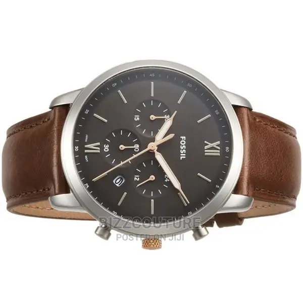 Original FOSSIL Leather Strap Watch Available in Store