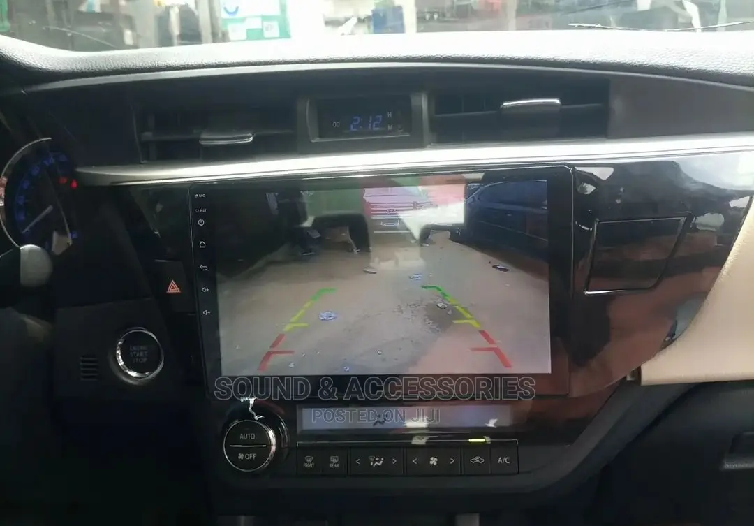 Toyota Corolla 13-16 Android GPS Nav Player + Reverse Camera