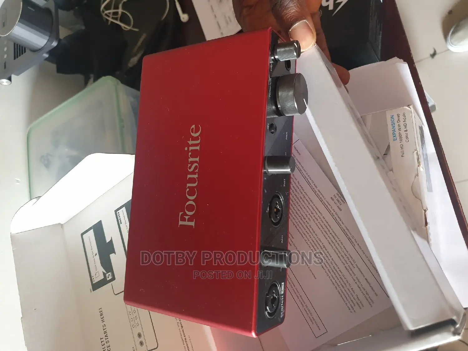 Scarlet 4i4 Focusrite USB Audio Interface. Sound Card