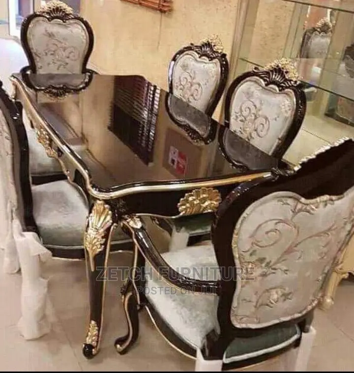 Executive 8 Seater Royal Dining Table