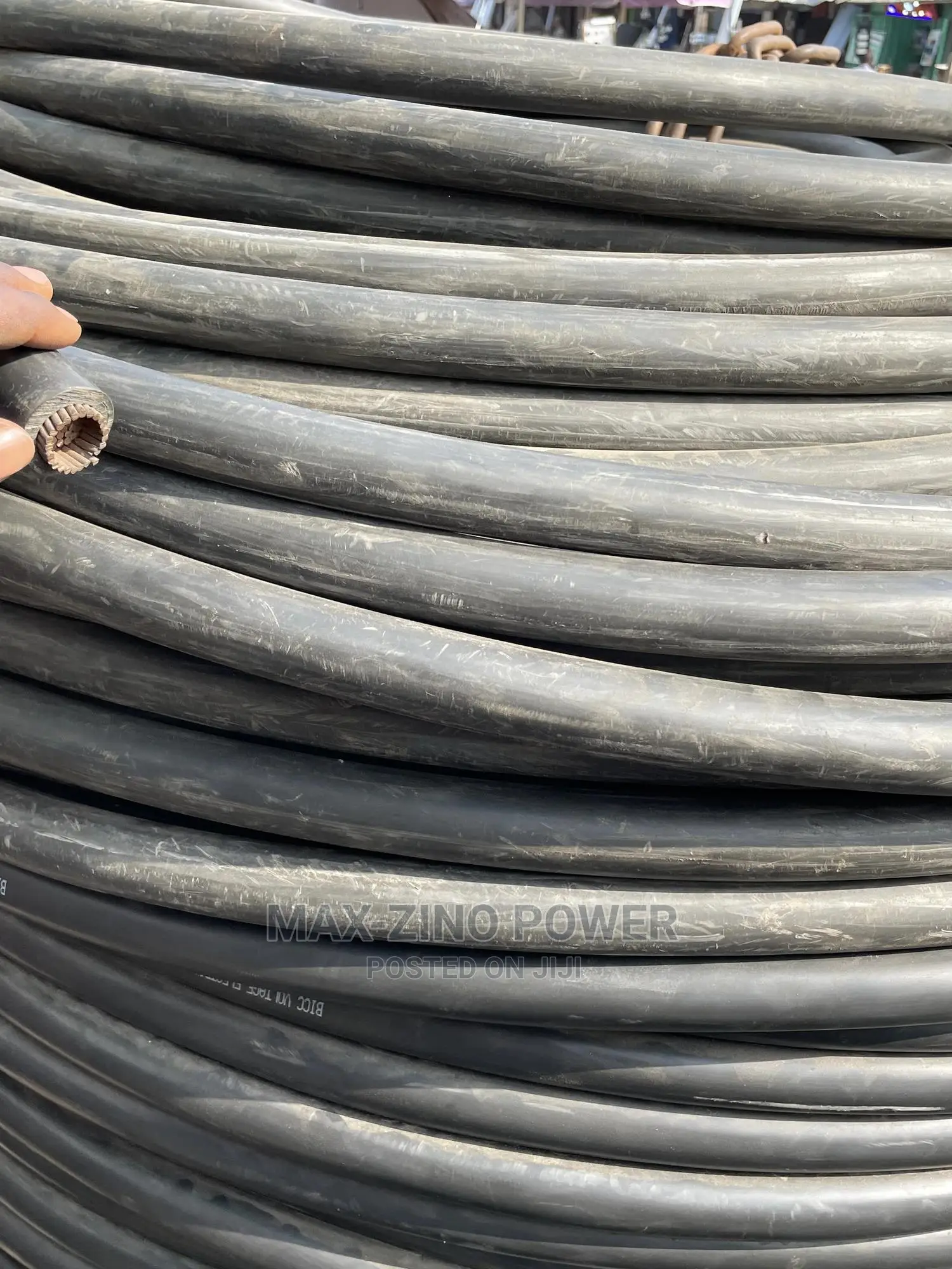 300mm X1core Cable Available at Affordable Price