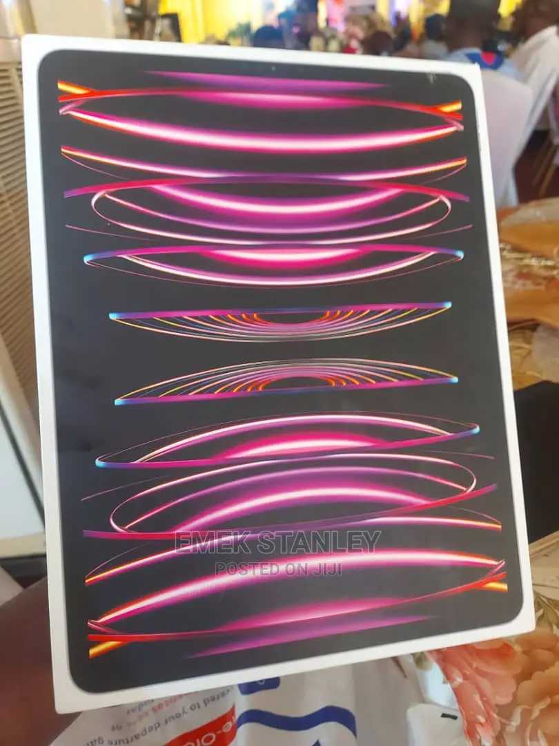 New Apple iPad Pro 12.9 (2022) 1 TB Gray