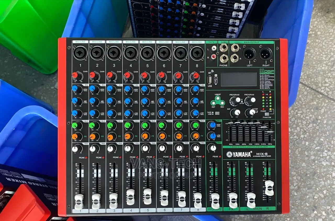 8channel Yamaha Mixer With Equalizer and Effects