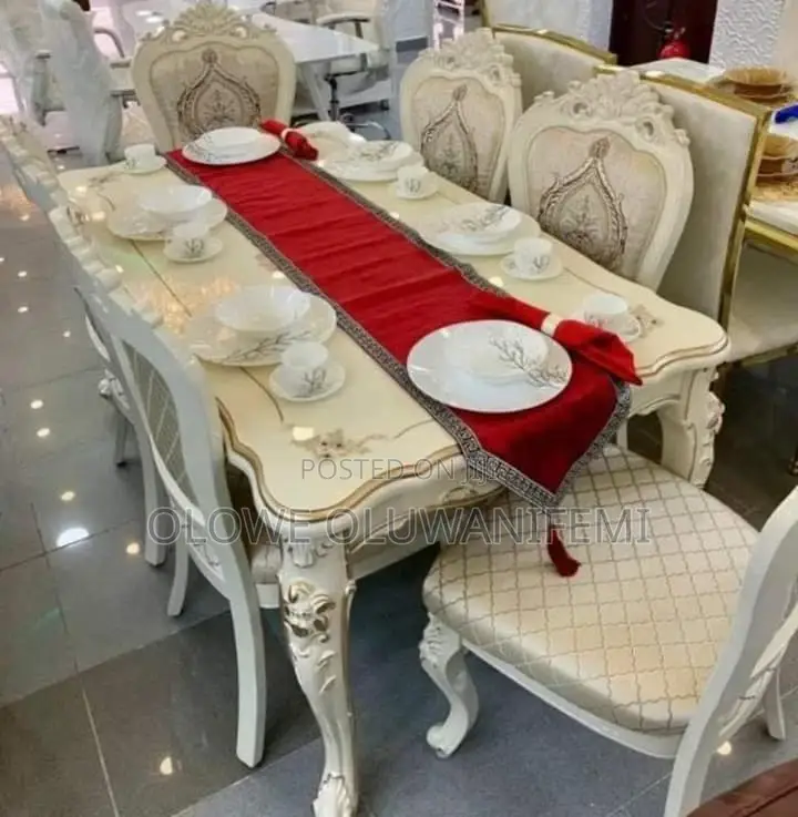 Royal Dining Set