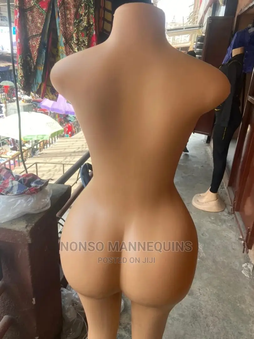 Big Bum Bum Size 12 Armless Female Mannequin