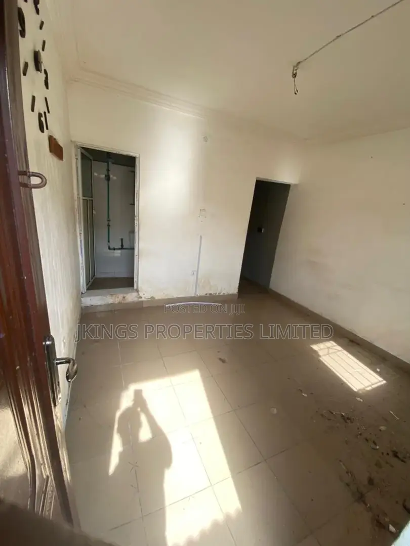 Studio Apartment in Bariga / Shomolu for rent