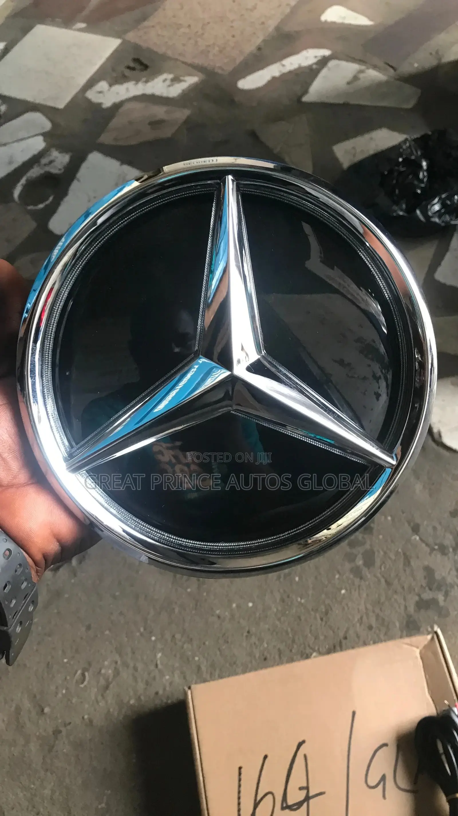 Front Grill Star Logo LED Glk350/ Ml350 4matic