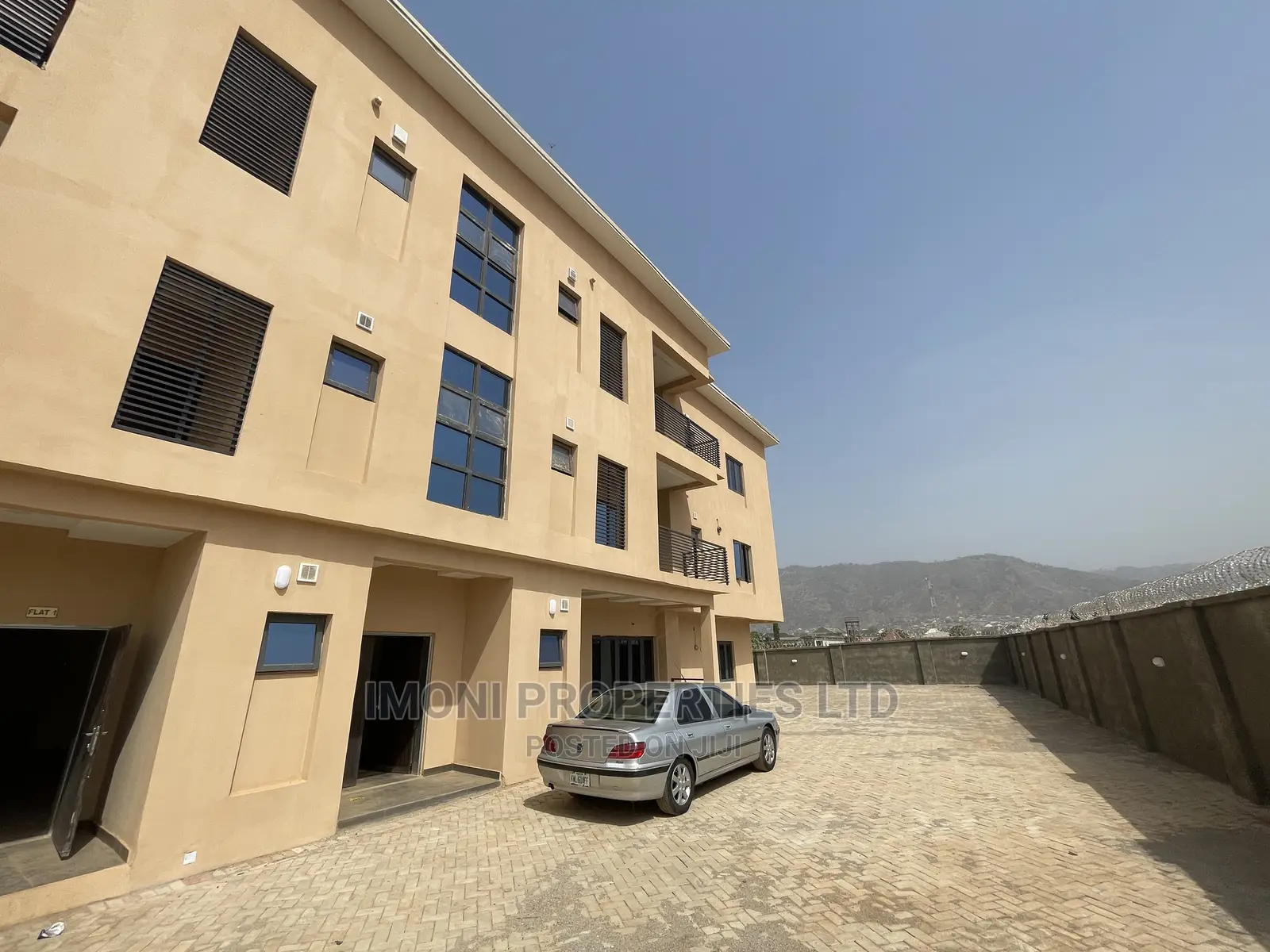 3bdrm Block of Flats in Dawaki, Bwari for rent