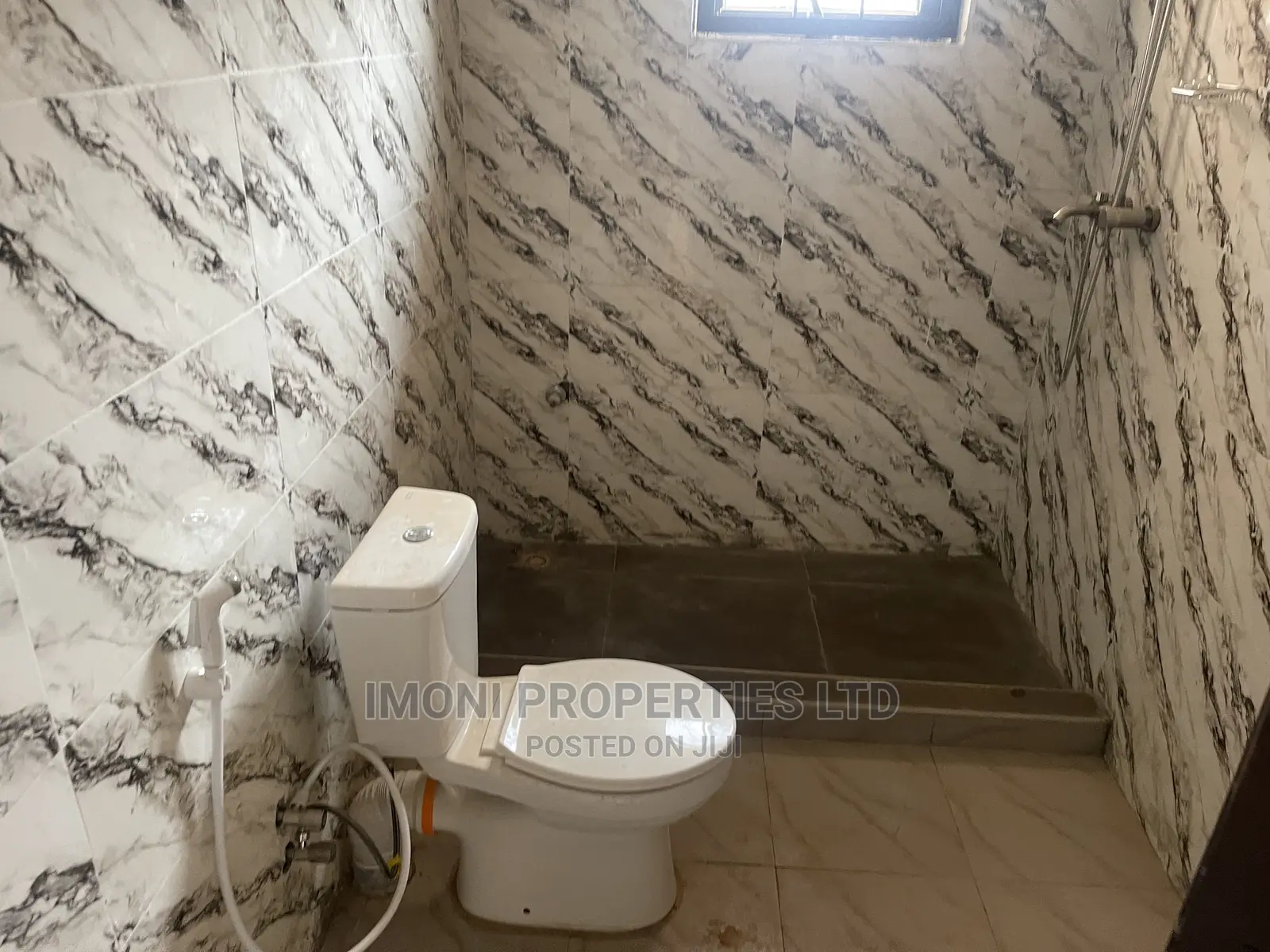 3bdrm Block of Flats in Dawaki, Bwari for rent
