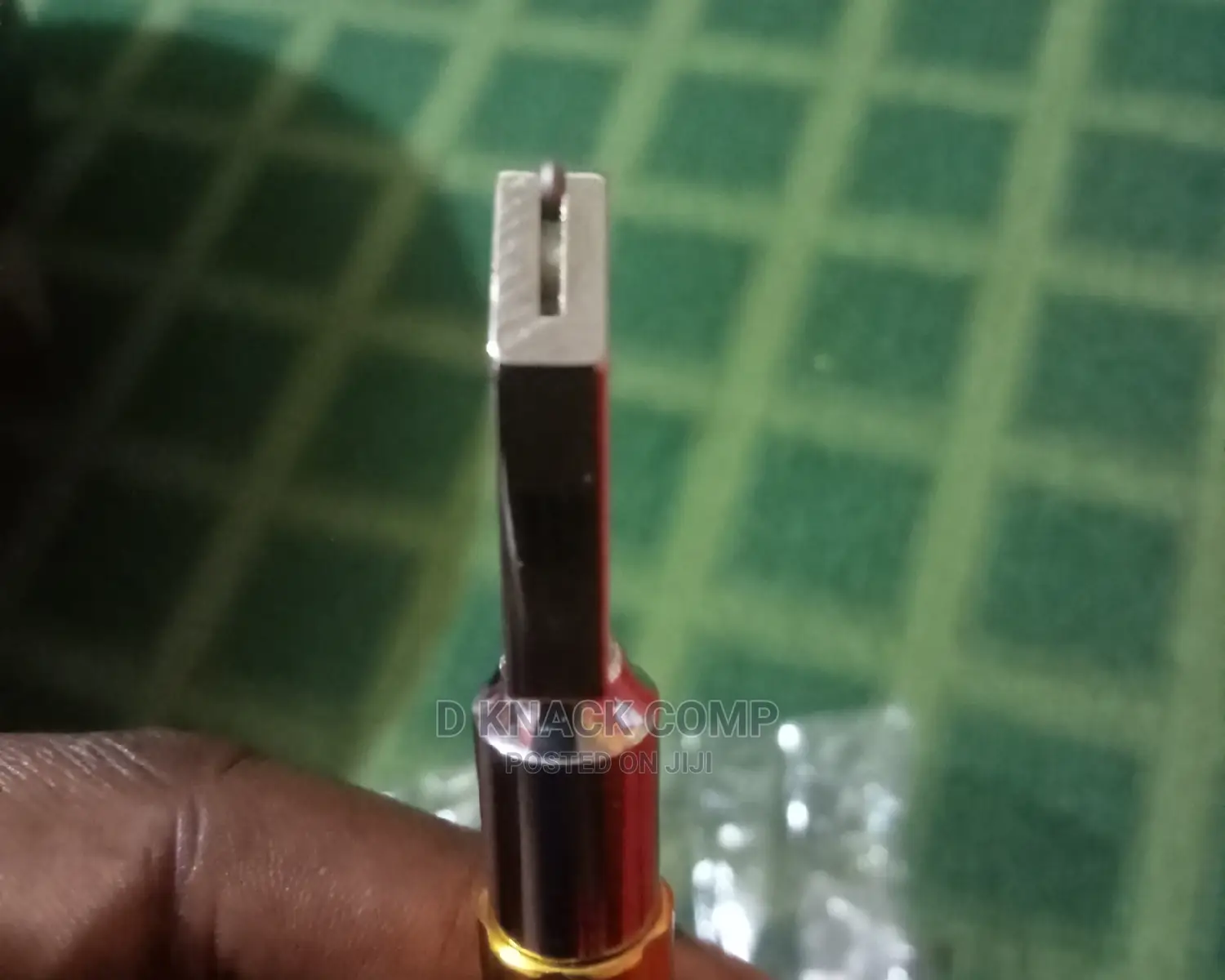 Diamond Tipped Glass Cutter