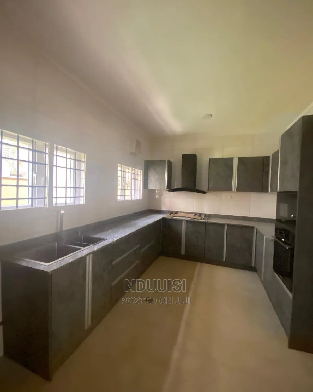 4bdrm Duplex in Life Camp for sale