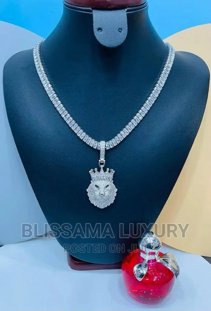 Luxury Tennis Chain And Pendant Set