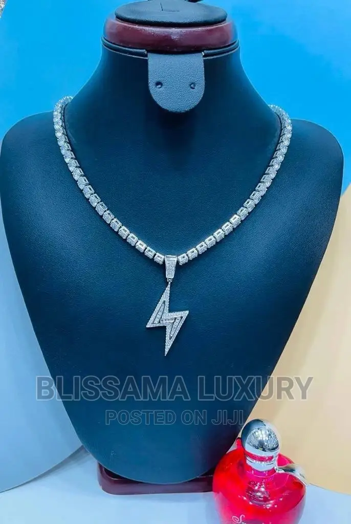 Luxury Tennis Chain And Pendant Set