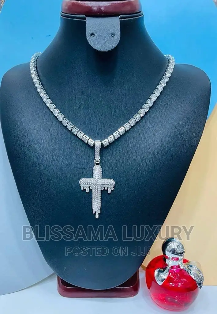 Luxury Tennis Chain And Pendant Set