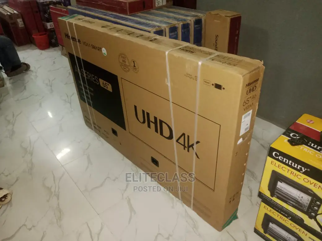 65" UHD Hisense VIDAA Smart TV+Free Wall Bracket