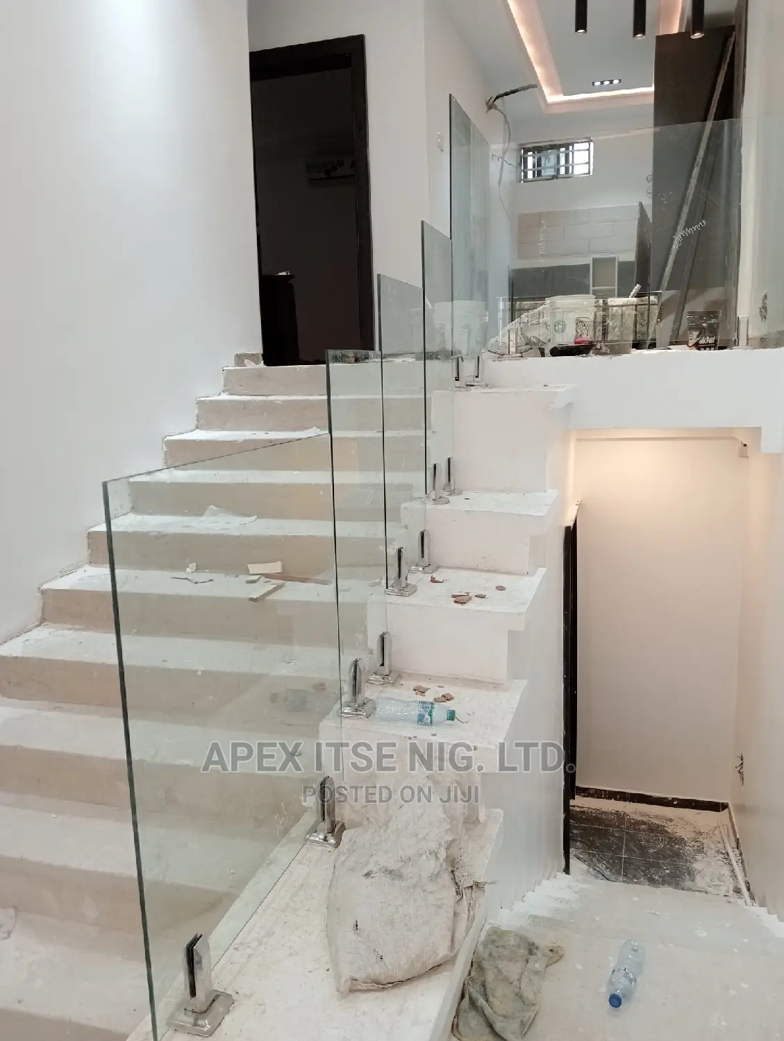 Glass Staircase Stud