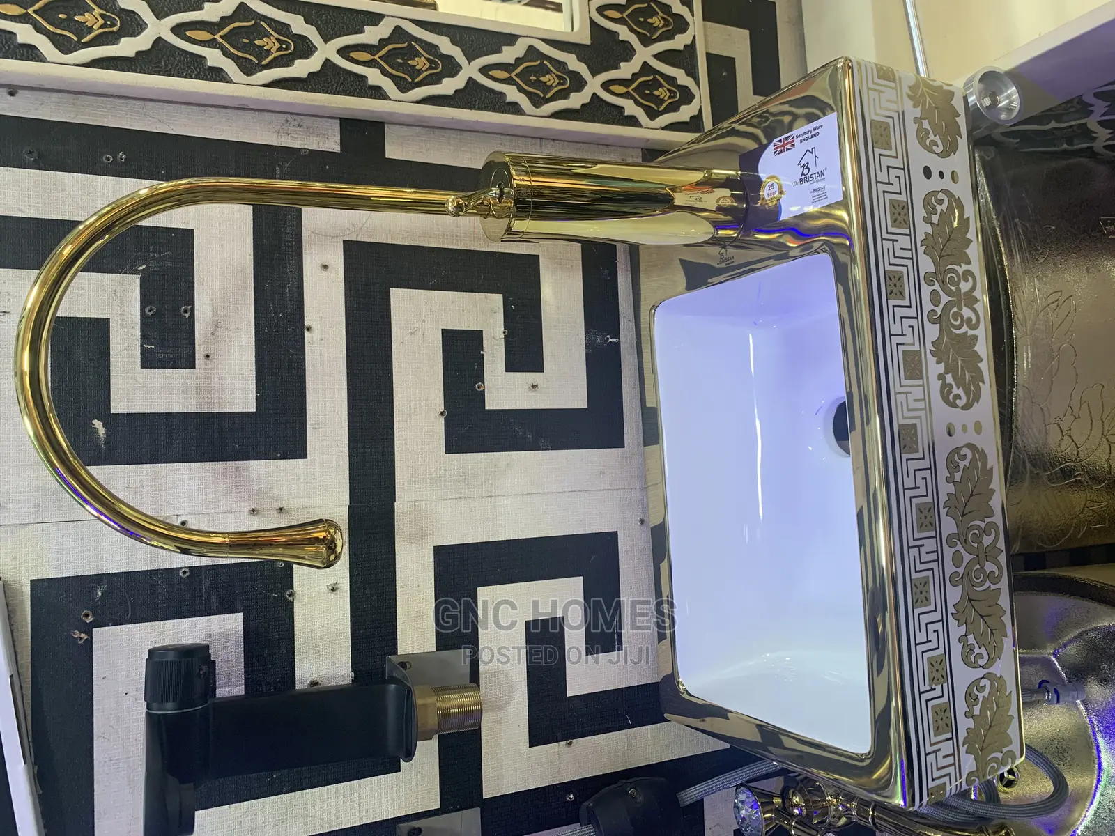 Executive Hanging Basin Gold