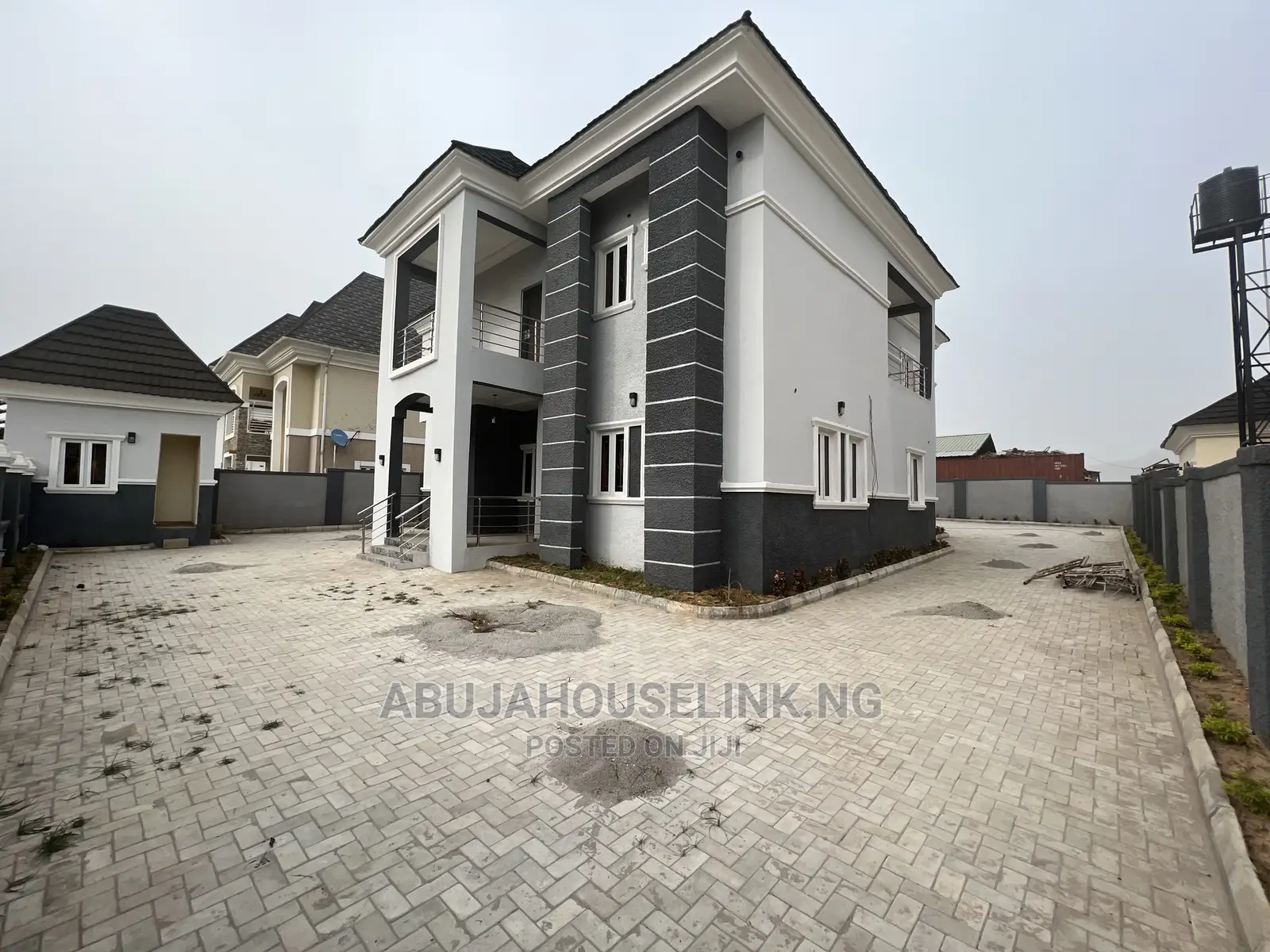 5bdrm Duplex in Efab Metropolis, Gwarinpa for sale