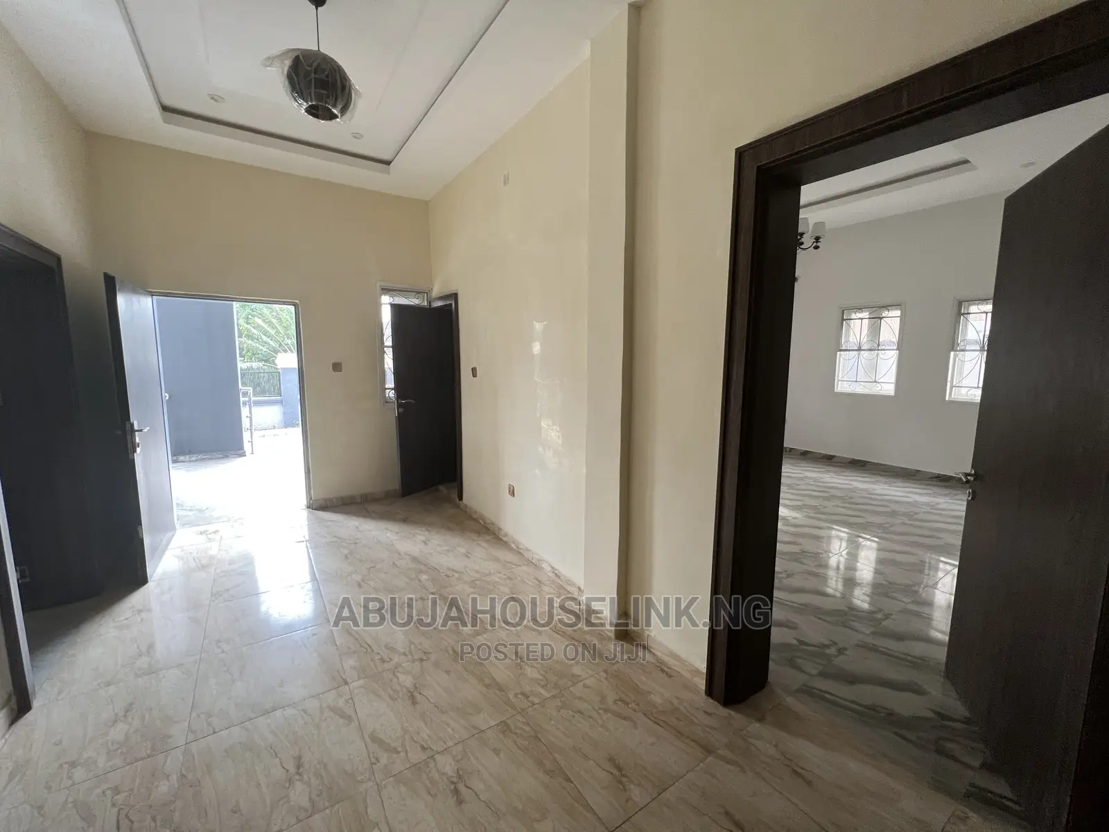 5bdrm Duplex in Efab Metropolis, Gwarinpa for sale
