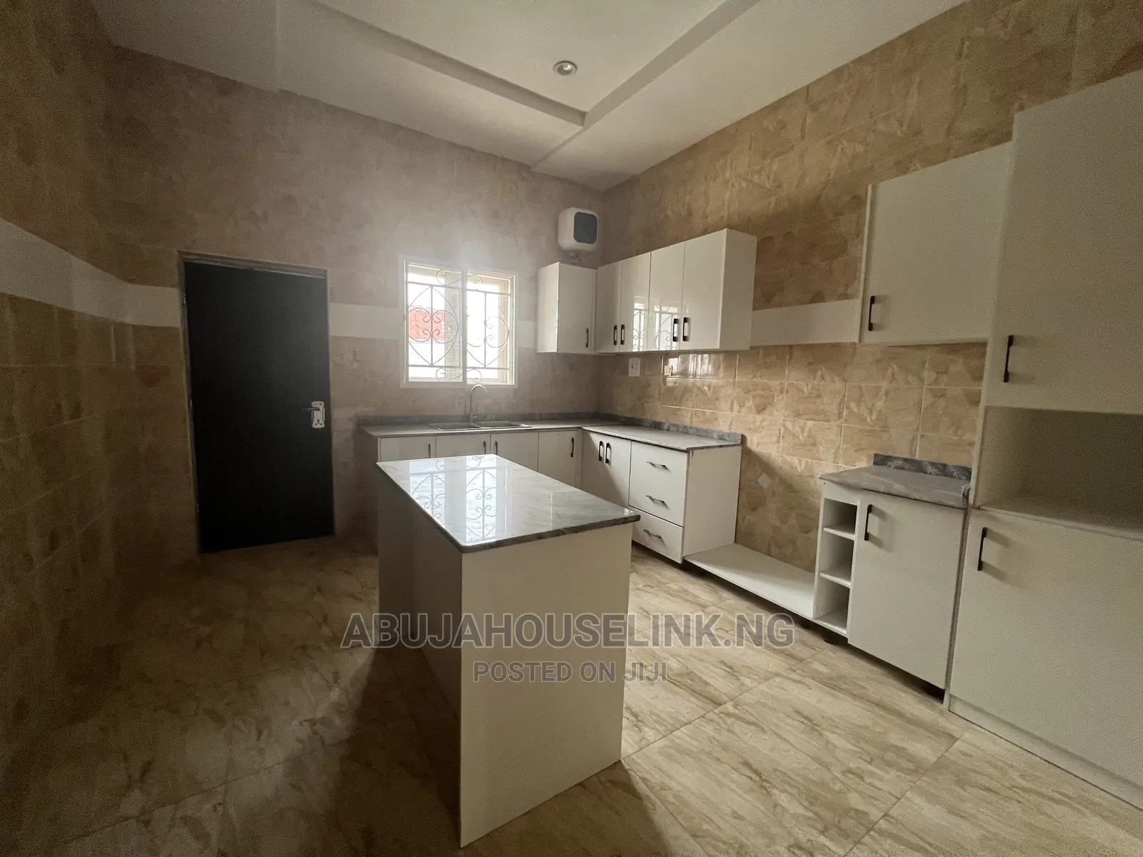 5bdrm Duplex in Efab Metropolis, Gwarinpa for sale