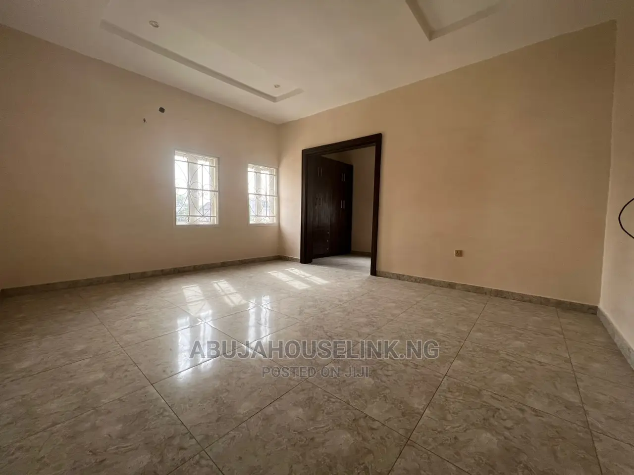 5bdrm Duplex in Efab Metropolis, Gwarinpa for sale