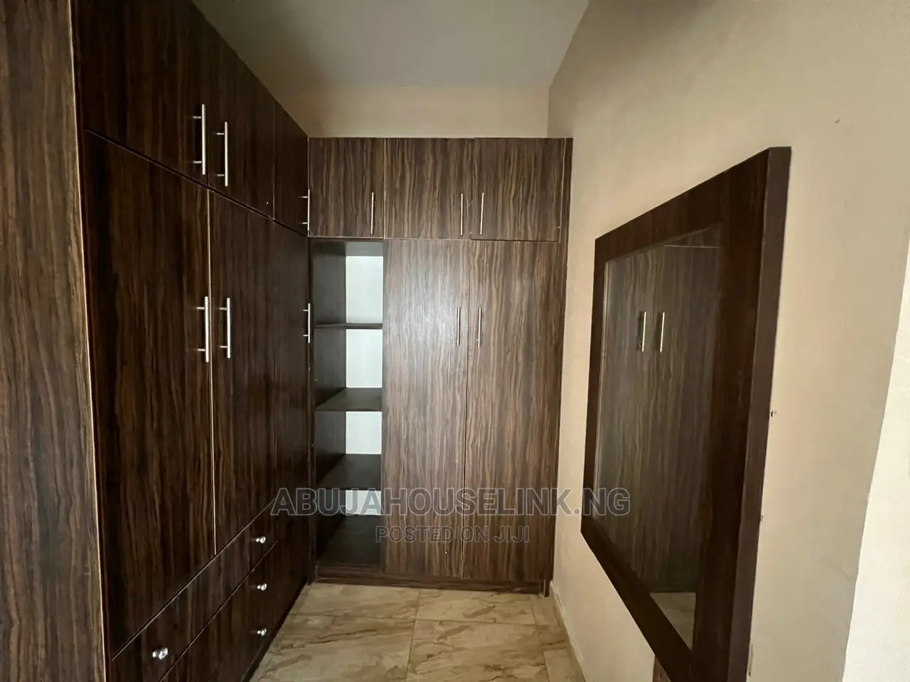 5bdrm Duplex in Efab Metropolis, Gwarinpa for sale