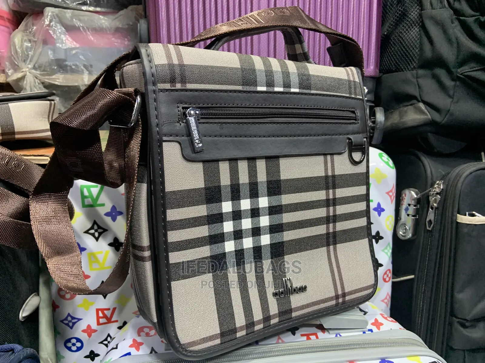 Medium Size Leather Quality Side Bag