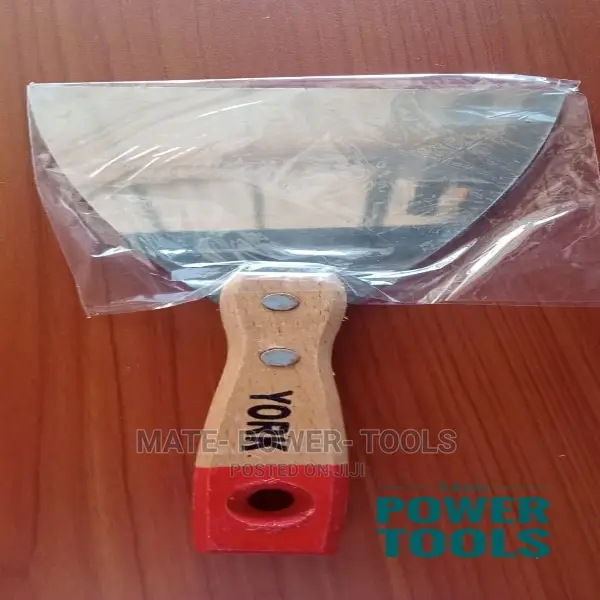 Heavy Duty Wood Handle Scraper 3"